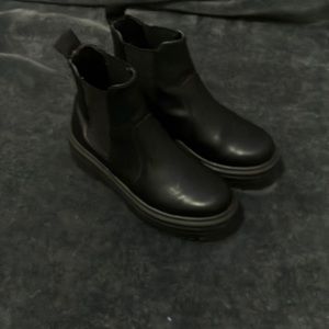 platform Steve Madden boots